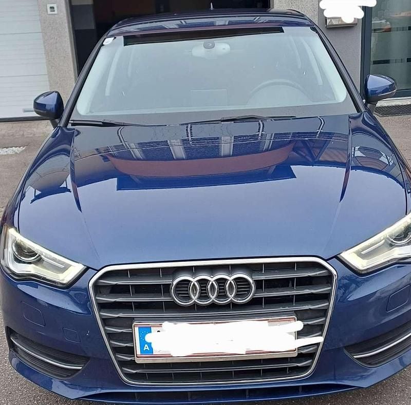 Gebraucht Audi A3 Sportback Attraction 110 PS (80 kW) 2014 Blau Kleinwagen