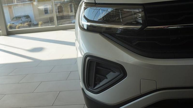 Neu VW T-Cross 95 PS (69 kW) 2025 Silber  metallic SUV