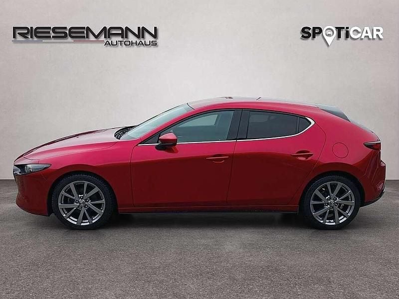 Gebraucht Mazda 3 Comfort 122 PS (89 kW) 2021 Rot Limousine