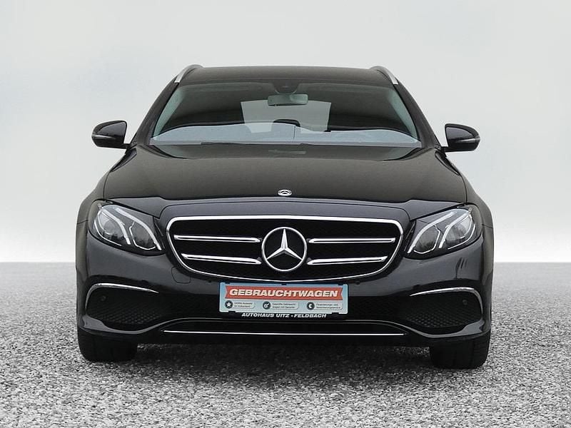 Gebraucht Mercedes E220 Avantgarde 194 PS (142 kW) 2019 Schwarz Kombi