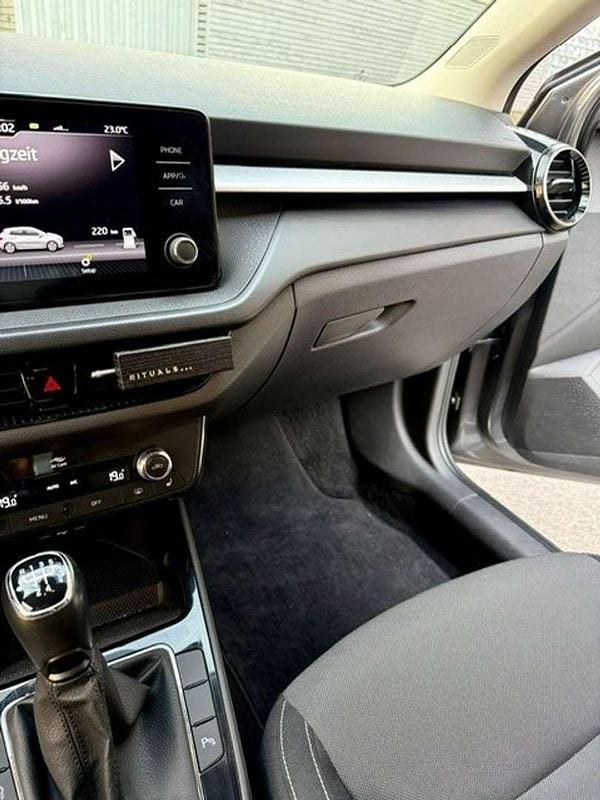 Gebraucht Skoda Fabia Ambition 95 PS (69 kW) 2022 Grau Kleinwagen