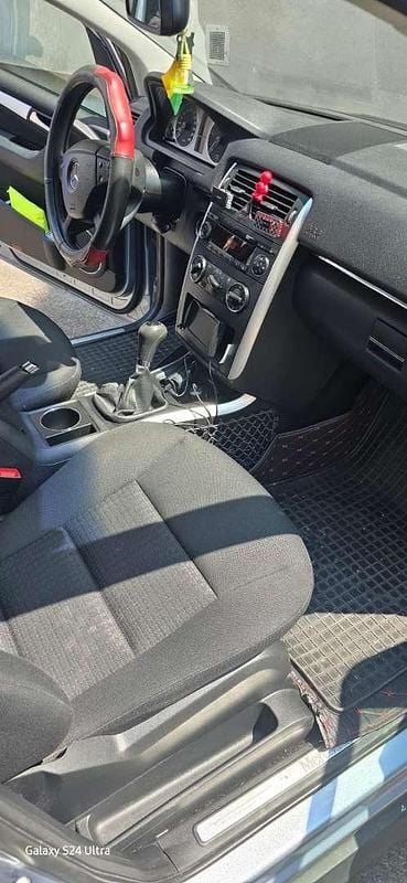 Gebraucht Mercedes B180 109 PS (80 kW) 2007 Van / Kleinbus