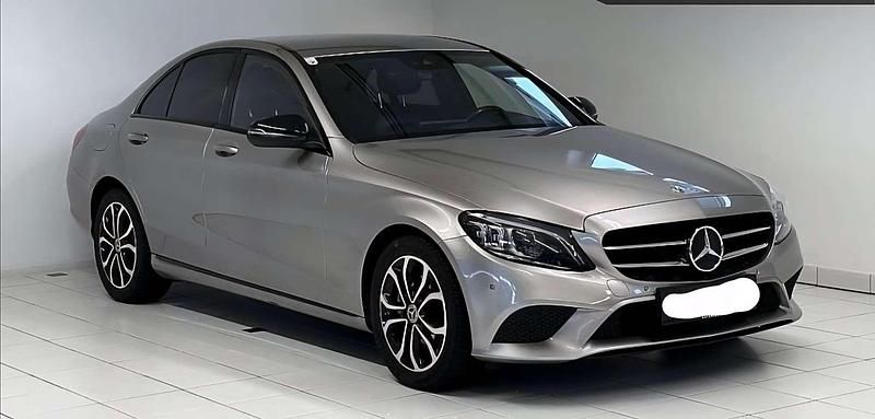 Grau Gebraucht 2018 Mercedes C200 Avantgarde Limousine | € 23.900 (Fairer Preis) - Bild 1/4