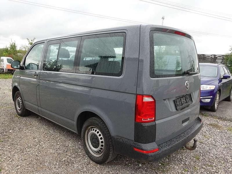 Gebraucht VW T6 150 PS (110 kW) 2017 Grau Van
