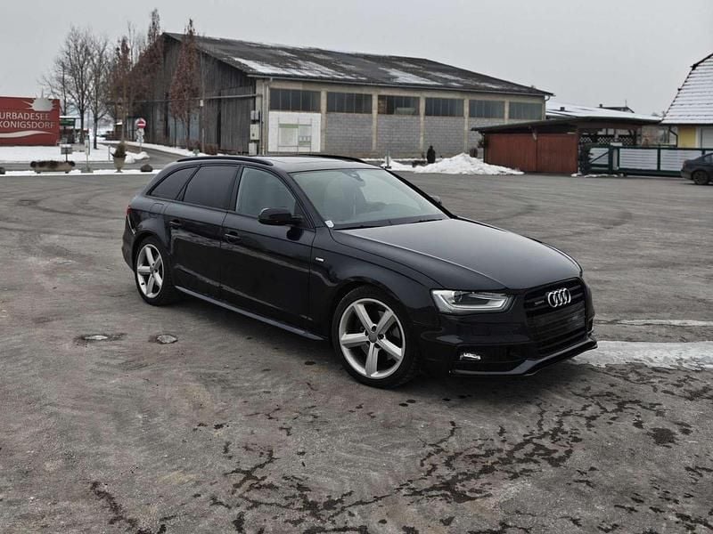Gebraucht Audi A4 Exclusive 211 PS (155 kW) 2012 Schwarz Kombi