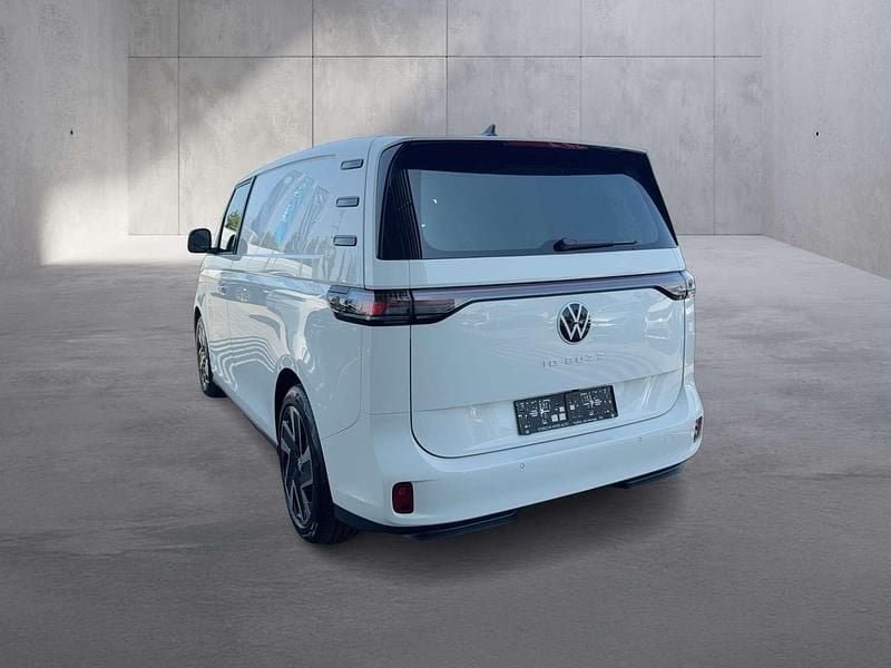 Neu VW ID. Buzz Pro 77 kW (105 PS) 2025 Weiss  normal Van / Kleinbus