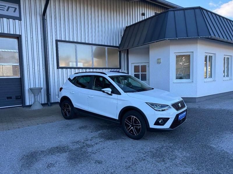 Weiß Gebraucht 2018 Seat Arona Style SUV | € 13.900 (Fairer Preis) - Bild 1/4