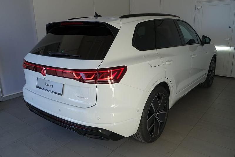 Gebraucht VW Touareg R 462 PS (339 kW) 2023 Weiss  normal SUV