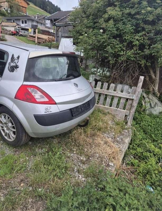 Gebraucht Renault Mégane II Expression 106 PS (77 kW) 2005 Limousine