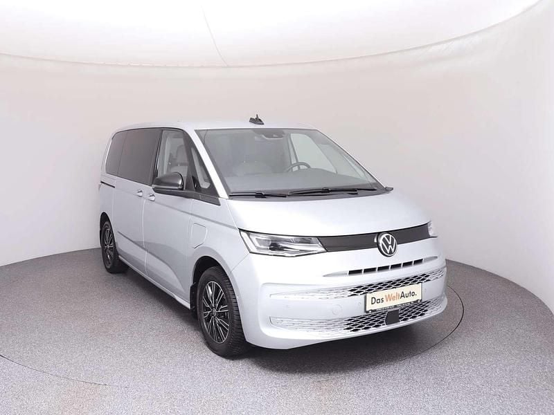 Gebraucht VW Multivan Business 177 PS (130 kW) 2025 Silber  metallic Van