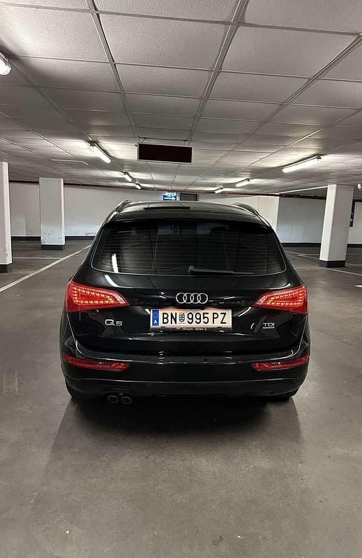 Schwarz Gebraucht 2012 Audi Q5 SUV | € 12.450 (Fairer Preis) - Bild 1/4