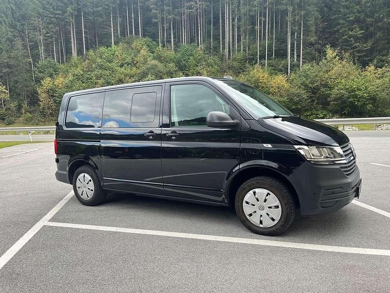 Gebraucht VW Transporter 150 PS (110 kW) 2022 Schwarz Van
