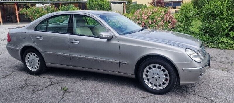 Gebraucht Mercedes E320 Elegance 224 PS (164 kW) 2002 Silber Limousine