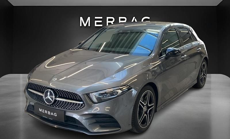 Gebraucht Mercedes A200 AMG line 163 PS (119 kW) 2019 Mountaingrau metallic Limousine