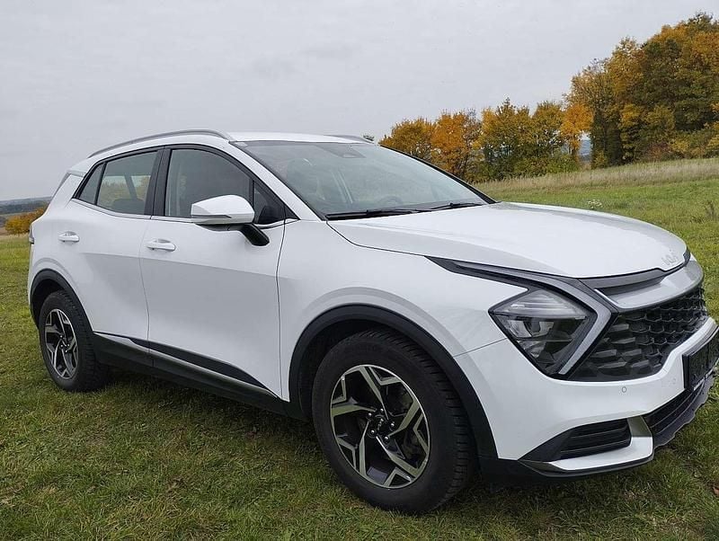 Weiß Gebraucht 2022 Kia Sportage Silver SUV | € 19.000 (Guter Preis) - Bild 1/4