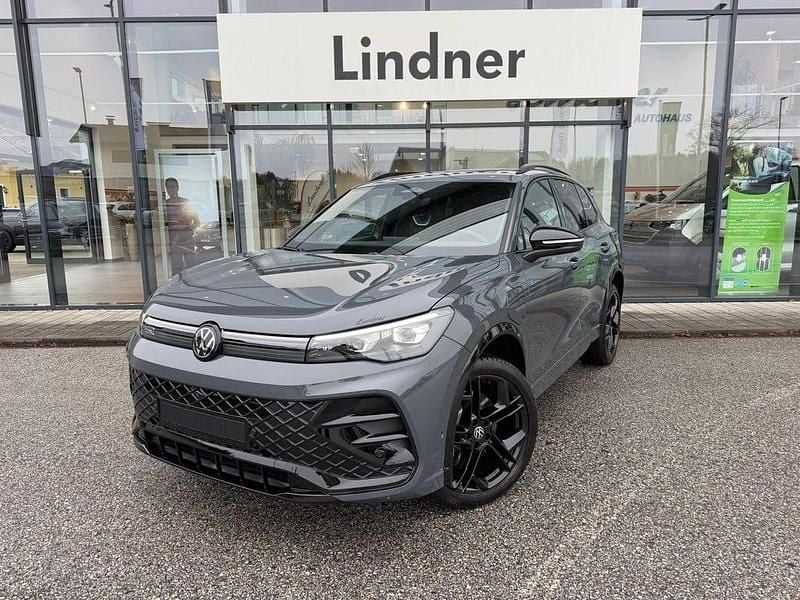 Gebraucht VW Tiguan Sport 204 PS (150 kW) 2026 Mittelgrau  metallic SUV