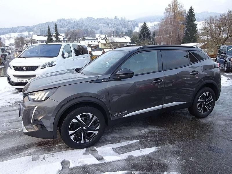 Grau Gebraucht 2021 Peugeot 2008 GT SUV | € 18.980 (Fairer Preis) - Bild 1/4