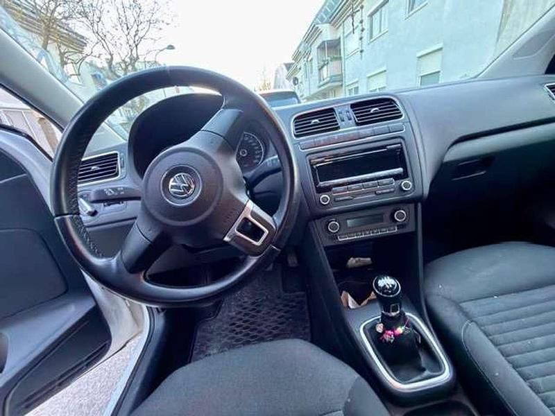 Gebraucht VW Polo 60 PS (44 kW) 2012 Weiß Kleinwagen