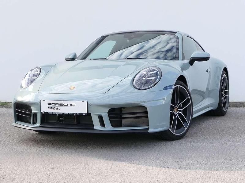 Hellgrün metallic Neu 2025 Porsche 911 Carrera Coupé | € 199.911 - Bild 1/4