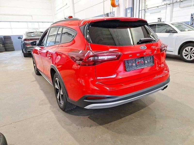 Gebraucht Ford Focus Active 120 PS (88 kW) 2022 Rot Kombi