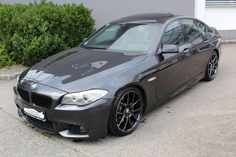 Rot Gebraucht 2012 BMW 535 M Sport Limousine | € 13.290 (Fairer Preis) - Bild 1/4