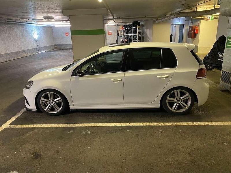 Gebraucht VW Golf VI Highline 140 PS (102 kW) 2011 Weiß Kleinwagen
