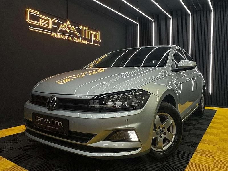 Gebraucht VW Polo Trendline 65 PS (47 kW) 2018 Silber Kleinwagen