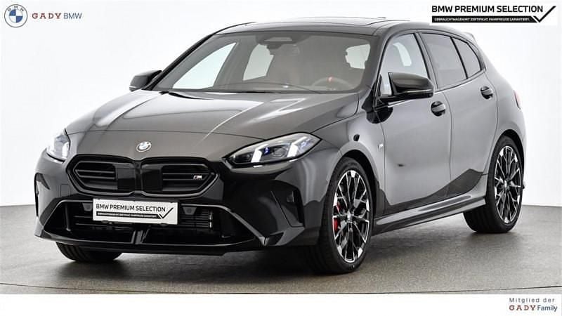 Gebraucht BMW M135 Shadowline 301 PS (221 kW) 2025 Saphirschwarz Kleinwagen