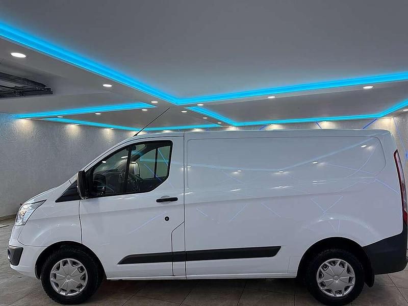 Gebraucht Ford Transit Custom Trend 131 PS (96 kW) 2017 Weiß Van