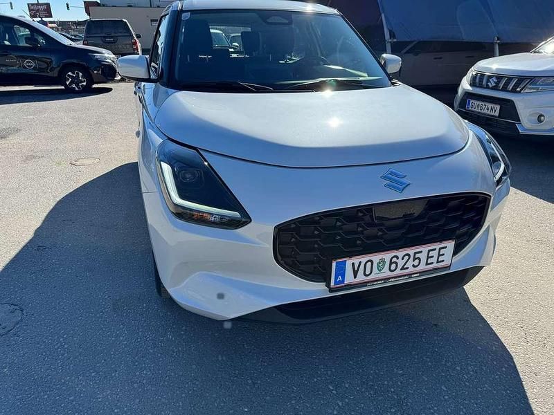 Gebraucht Suzuki Swift 82 PS (60 kW) 2025 Weiß Kleinwagen