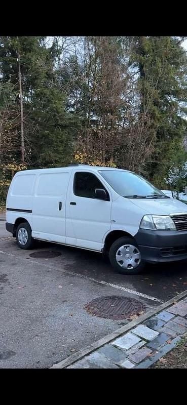 Gebraucht Toyota HiAce 95 PS (69 kW) 2012 Van