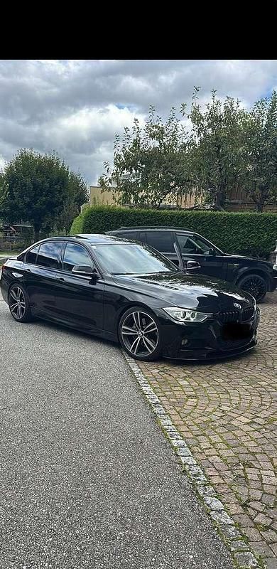 Gebraucht BMW 330 M Sport 258 PS (189 kW) 2012 Schwarz Limousine
