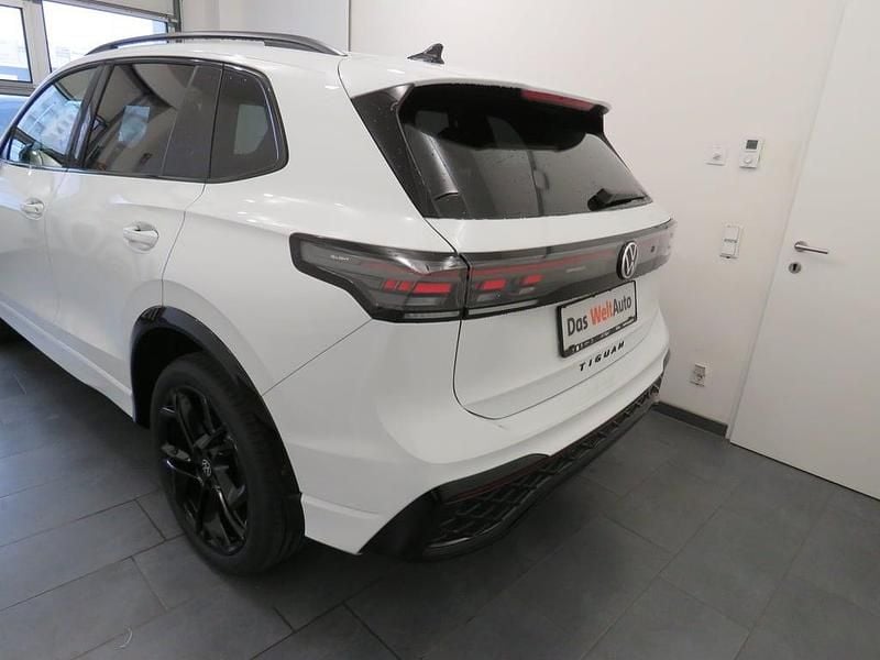 Neu VW Tiguan Sport 204 PS (150 kW) 2025 Weiss  normal SUV