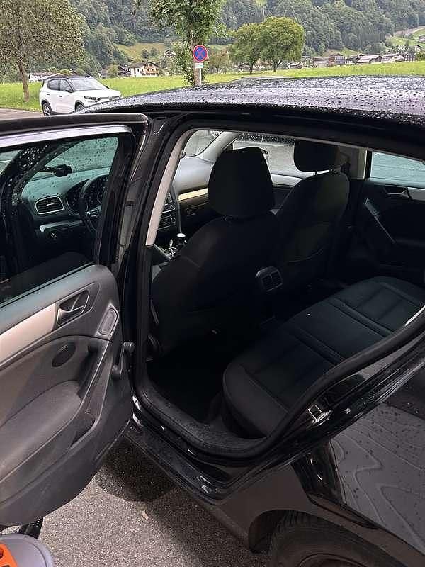 Gebraucht VW Golf Comfortline 122 PS (89 kW) 2011 Limousine