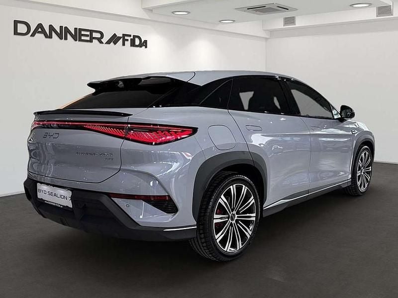 Neu BYD Sealion 7 389 kW (530 PS) 2026 SUV