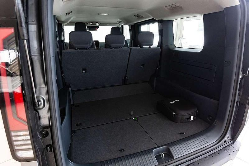 Neu Kia PV5 Earth 119 kW (163 PS) 2025 Grau Van / Kleinbus