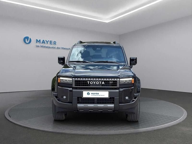 Gebraucht Toyota Land Cruiser 204 PS (150 kW) 2025 Schwarz SUV