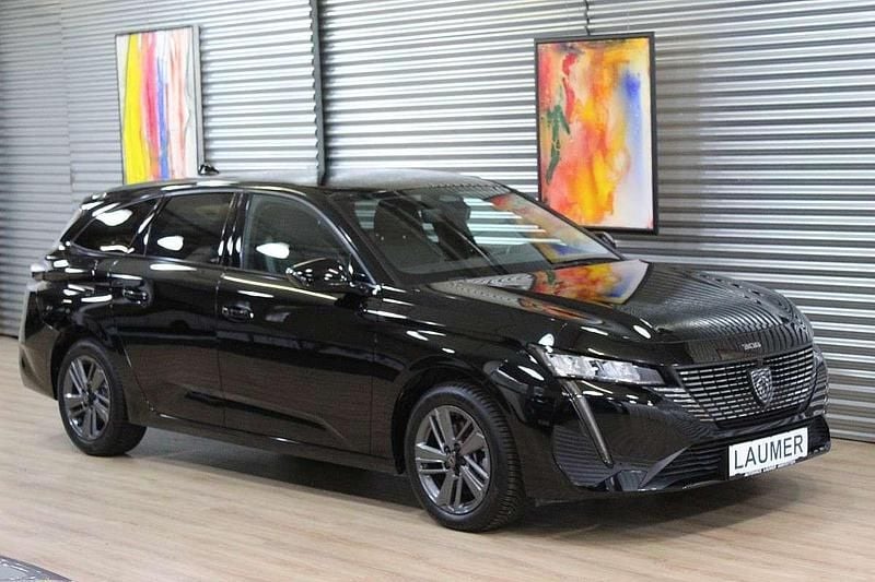 Gebraucht Peugeot 308 SW Allure 131 PS (96 kW) 2024 Schwarz Kombi