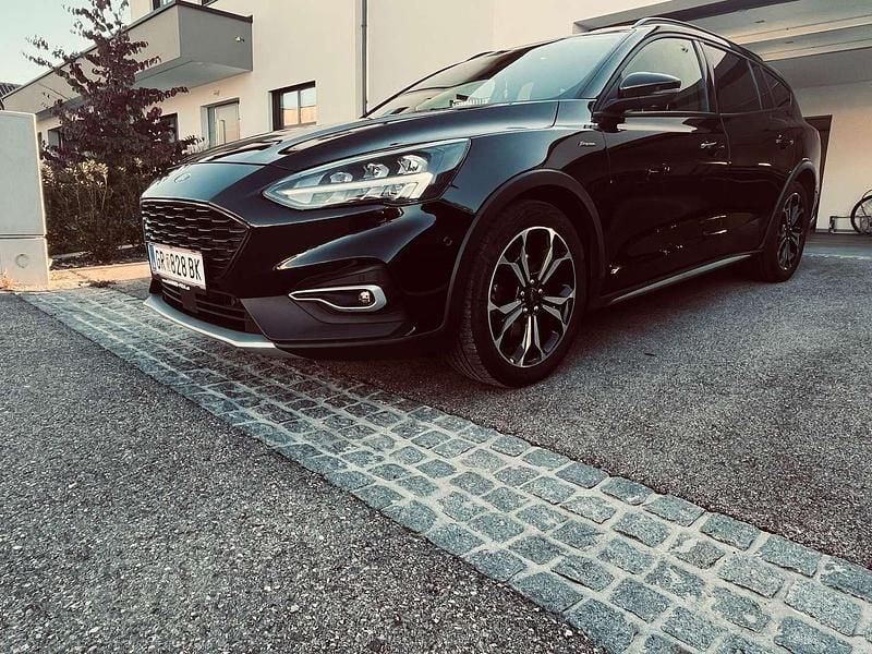 Schwarz Gebraucht 2019 Ford Focus Active Kombi | € 14.200 (Fairer Preis) - Bild 1/4