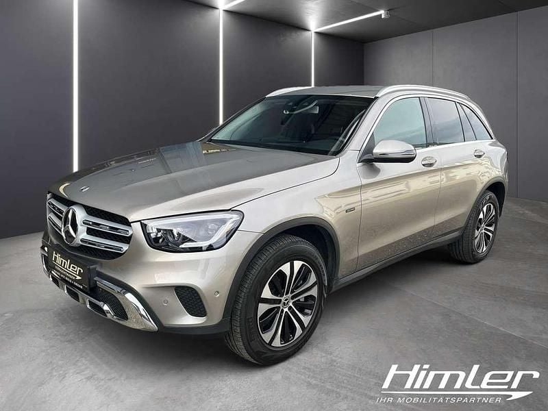 Gebraucht Mercedes GLC300e 211 PS (155 kW) 2020 Silber SUV