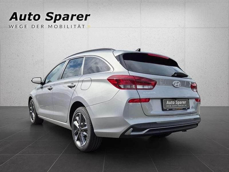 Neu Hyundai i30 GO! 101 PS (74 kW) 2025 Silber Kombi