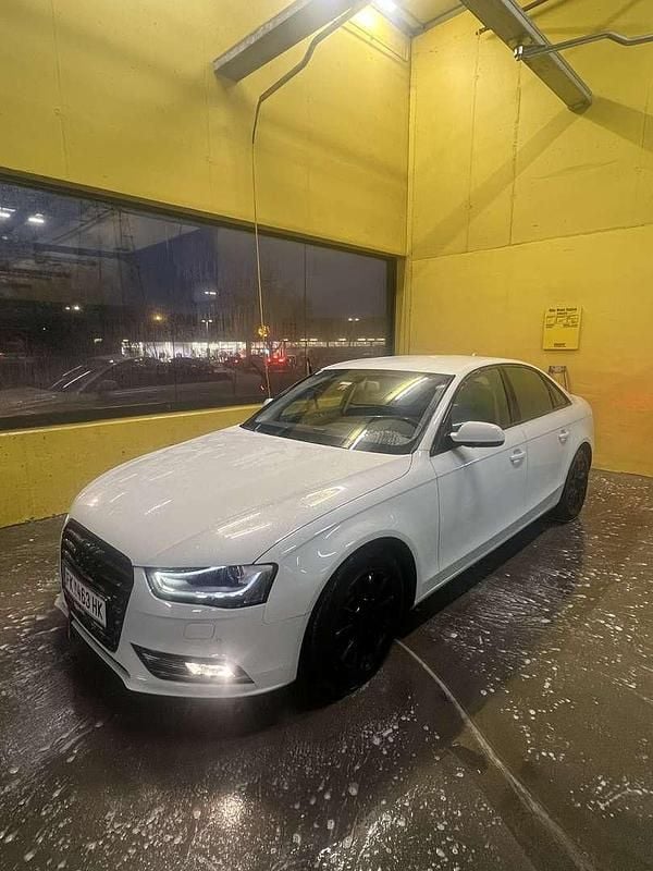 Gebraucht Audi A4 136 PS (100 kW) 2015 Limousine