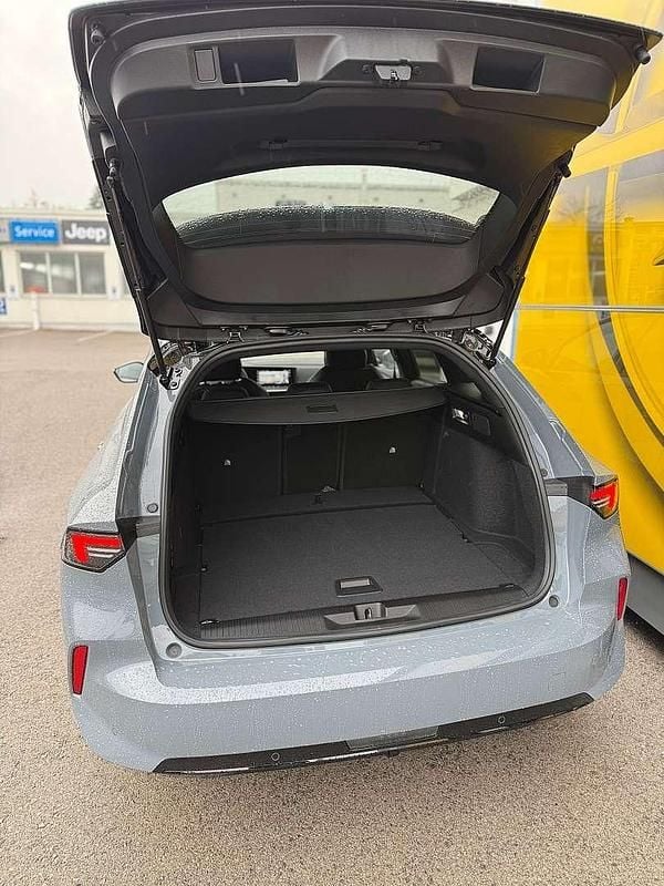 Neu Opel Astra 131 PS (96 kW) 2025 Grau Kombi