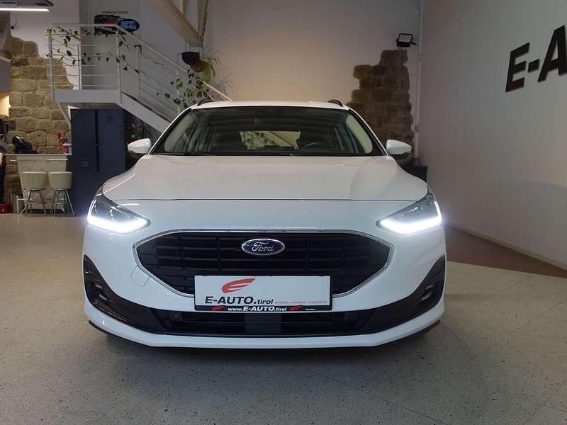 Gebraucht Ford Focus 101 PS (74 kW) 2022 Weiß Kombi
