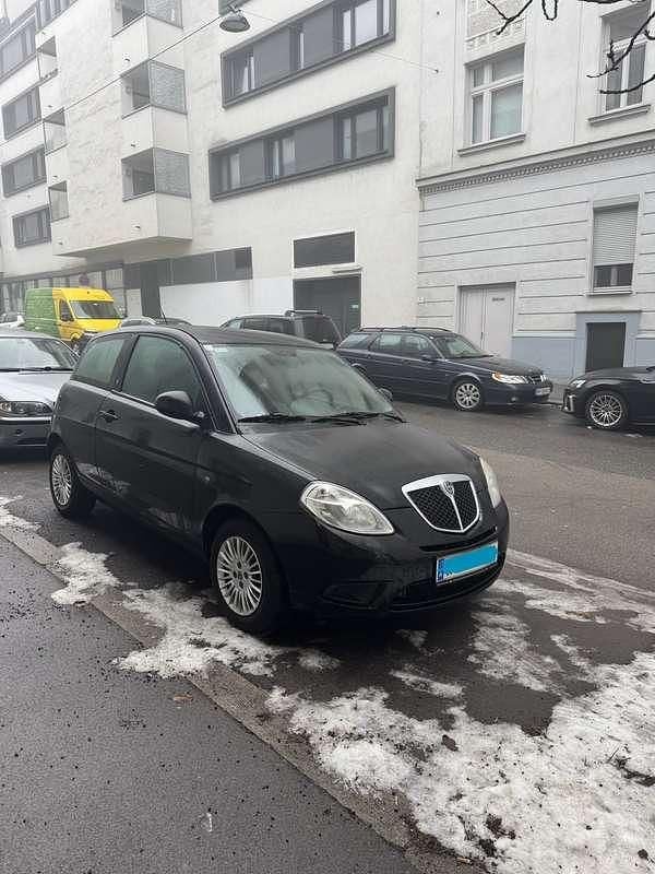 Gebraucht Lancia Ypsilon 60 PS (44 kW) 2011 Kleinwagen