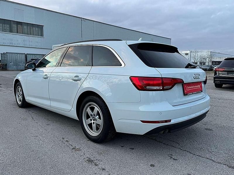 Gebraucht Audi A4 Design 150 PS (110 kW) 2017 Weiß Kombi