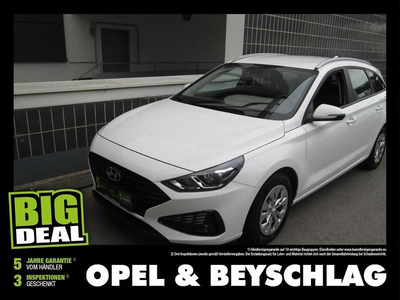 Weiss Gebraucht 2023 Hyundai i30 Kombi | € 15.460 (Guter Preis) - Bild 1/4