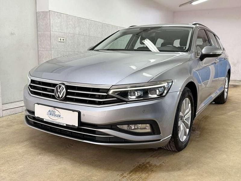 Gebraucht VW Passat Business 122 PS (89 kW) 2020 Silber Kombi