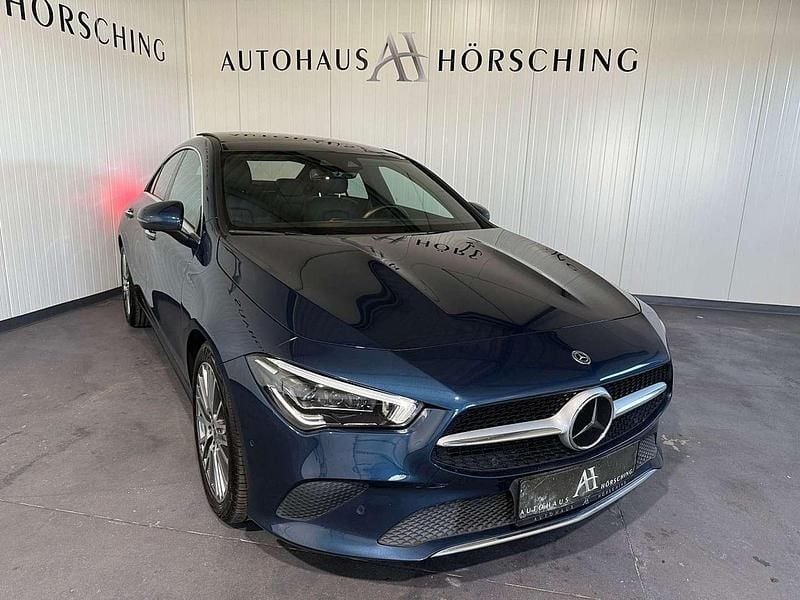 Gebraucht Mercedes CLA180 116 PS (85 kW) 2021 Blau Limousine