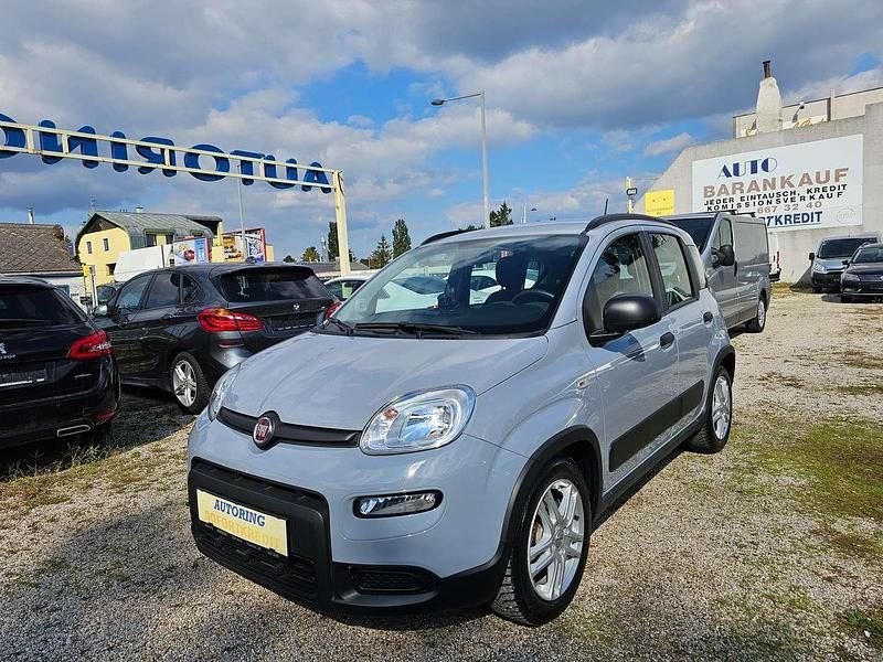 Grau Gebraucht 2022 Fiat Panda Kleinwagen | € 11.990 (Fairer Preis) - Bild 1/4